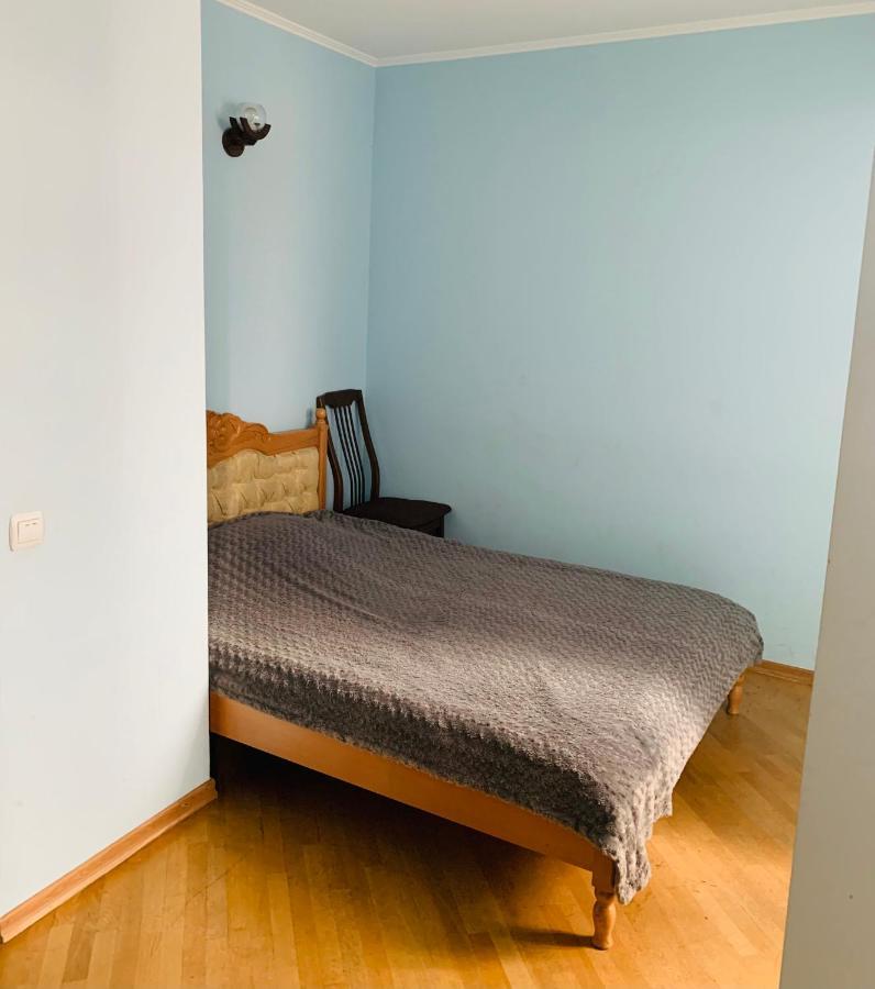 Cozy Apartment Near Republic Square Erevan Exterior foto