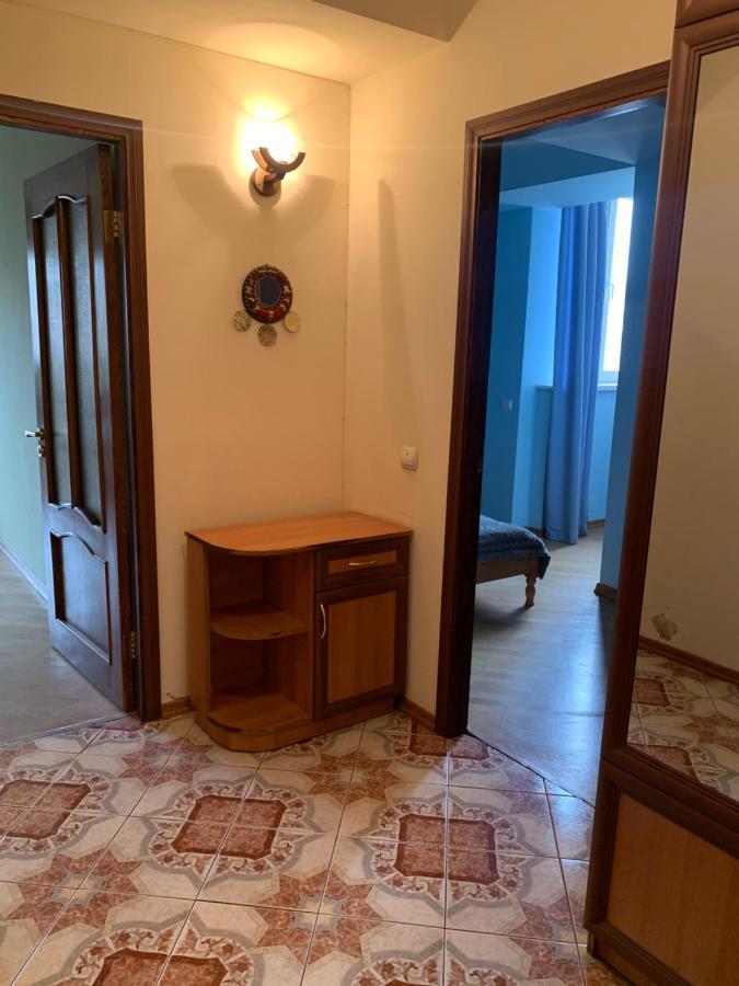 Cozy Apartment Near Republic Square Erevan Exterior foto